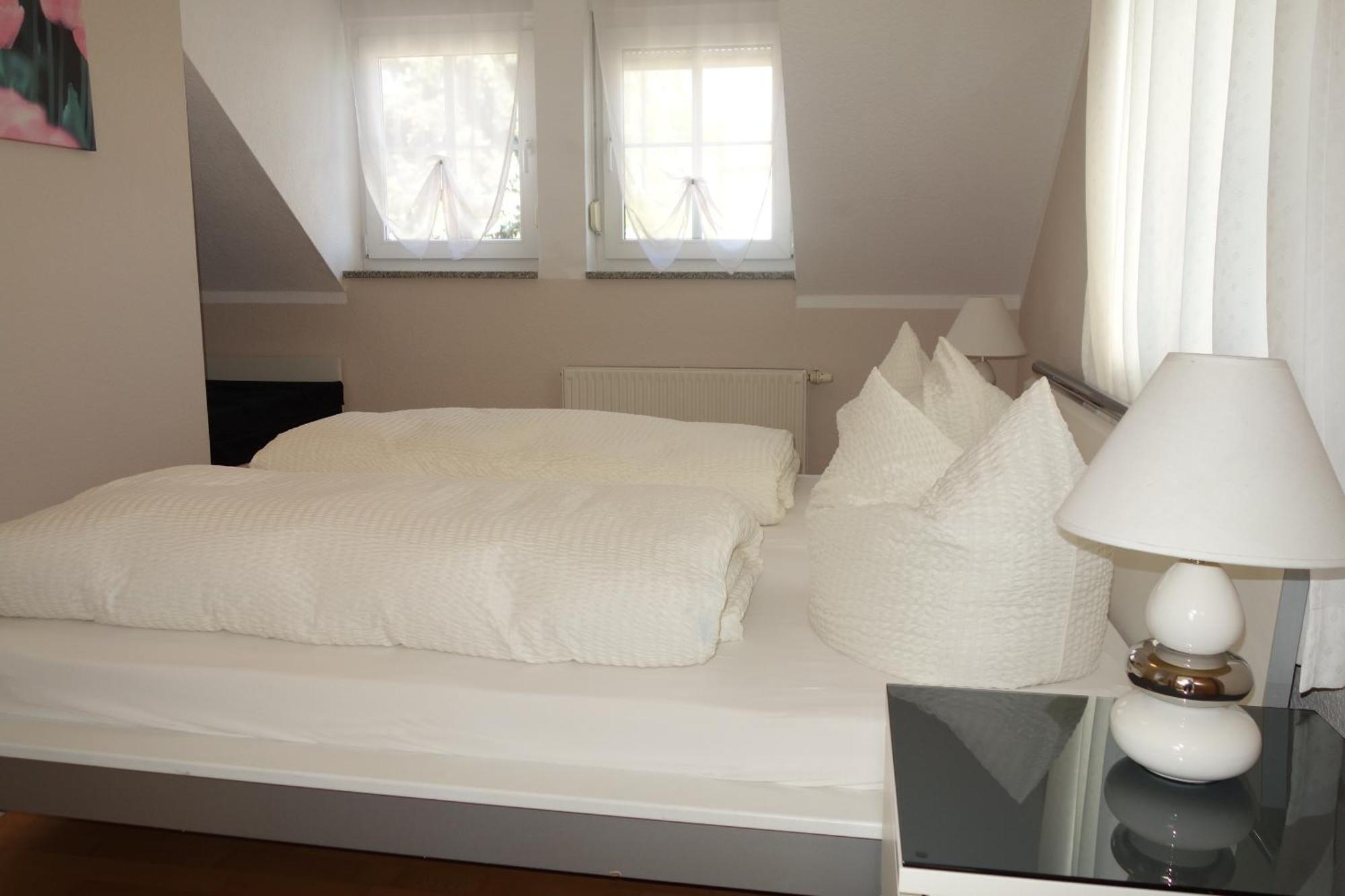 Apartments Und Zimmer Gaestehaus Matthias Dresden Rom bilde
