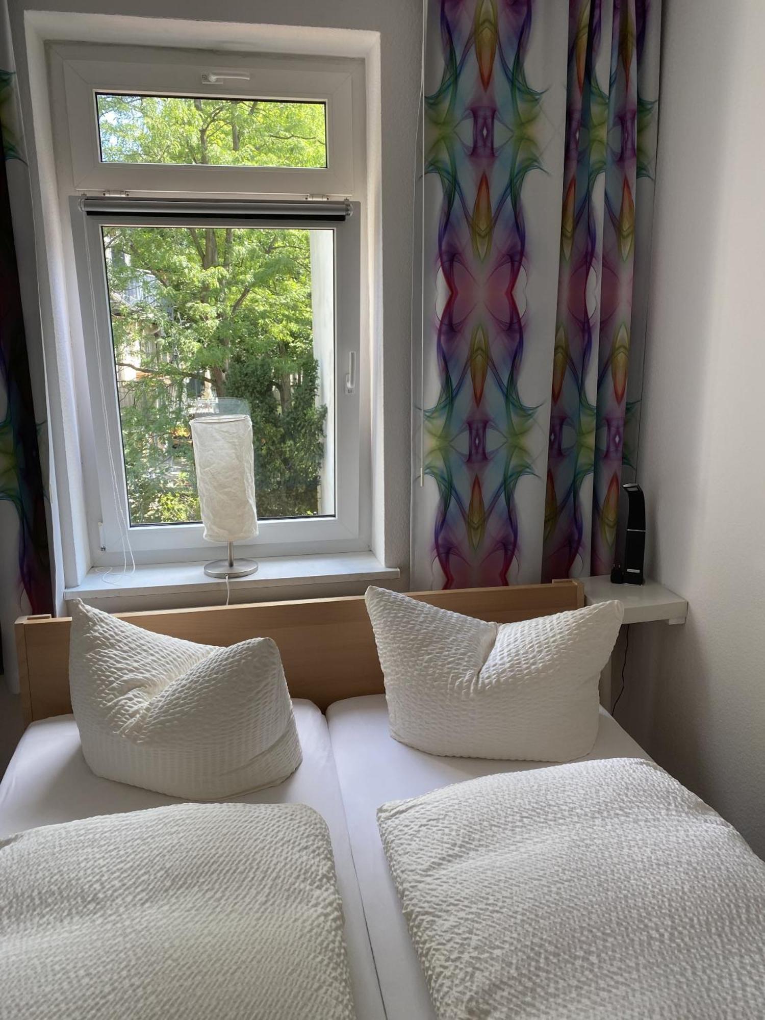 Apartments Und Zimmer Gaestehaus Matthias Dresden Rom bilde