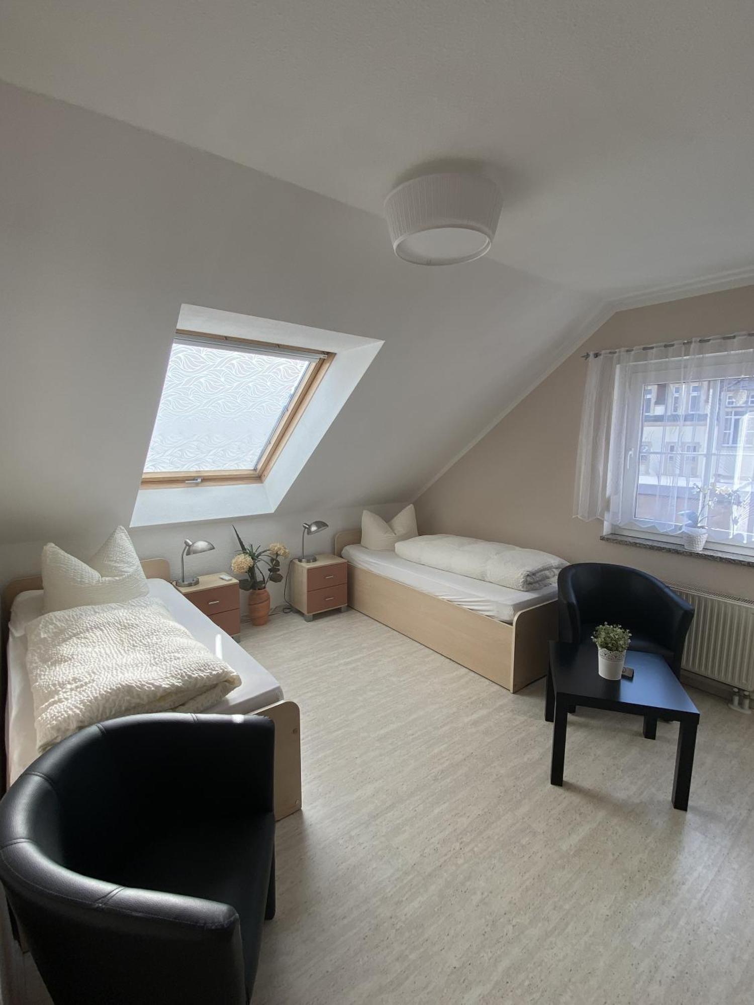 Apartments Und Zimmer Gaestehaus Matthias Dresden Rom bilde