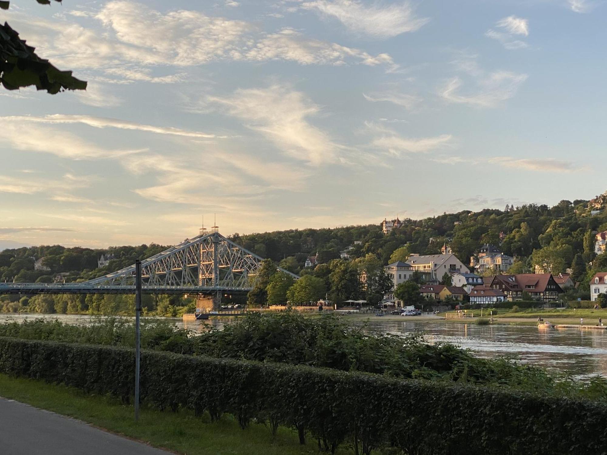 Apartments Und Zimmer Gaestehaus Matthias Dresden Eksteriør bilde