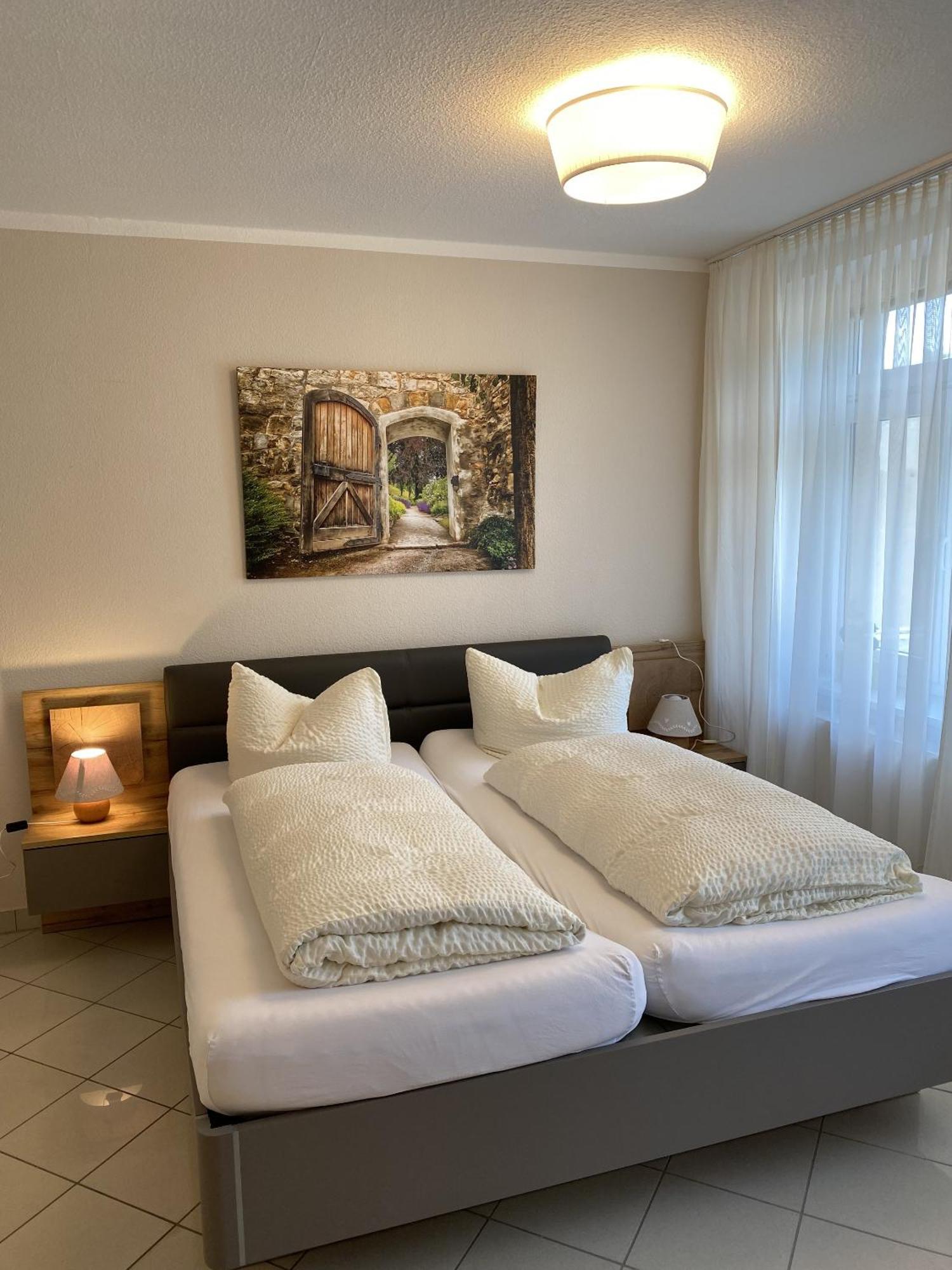 Apartments Und Zimmer Gaestehaus Matthias Dresden Rom bilde